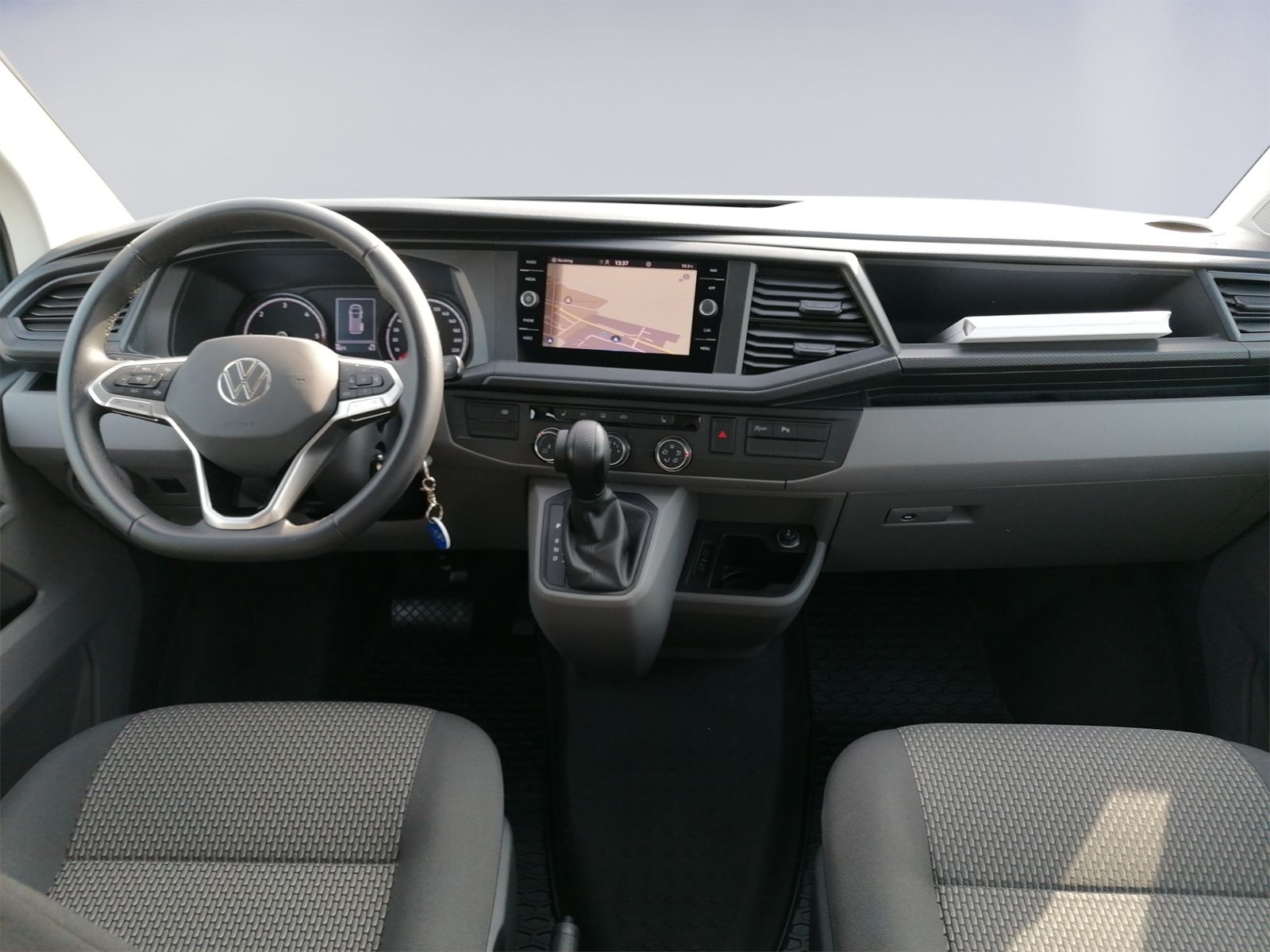 T6.1 Kombi 2.0 TDI DSG LED+NAVI+ACC+PDC+