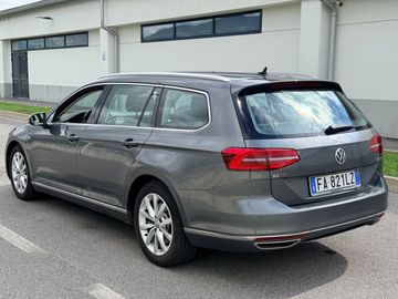 Volkswagen Passat - 2