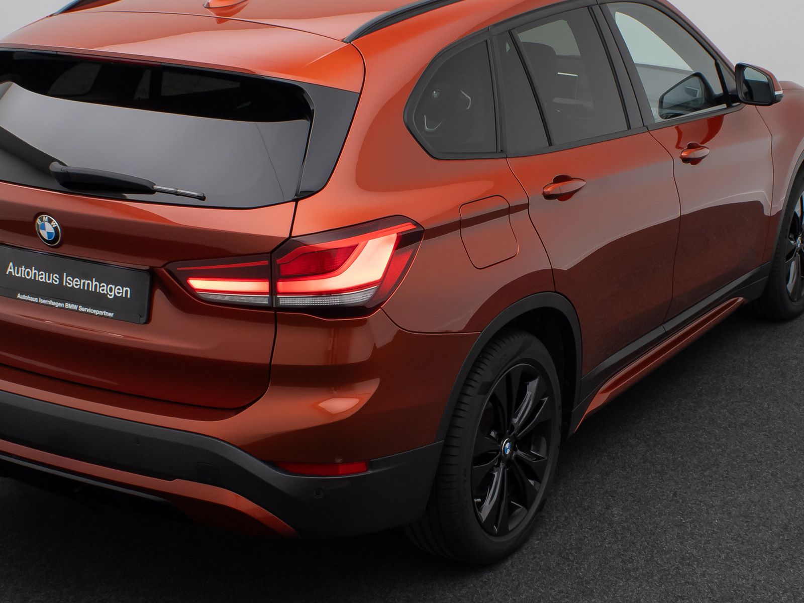 Fahrzeugabbildung BMW X1 xD25e Sport Line H/K Memory ParkAss DAB Leder