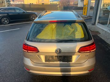Volkswagen Golf - 5