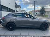 Maserati Levante GranSport Q4 Nerissimo Vollausstattung - graue Maserati Levante