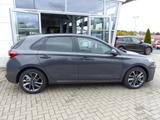 Hyundai i30 1.0 T-GDi 7-DCT Advantage *LED*PDC*Navi* - Hyundai i30 Vorführfahrzeuge