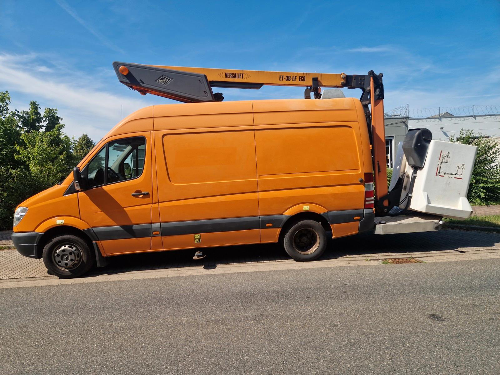 Mercedes-Benz SPRINTER sprinter-516cdi-steiger-versalift.