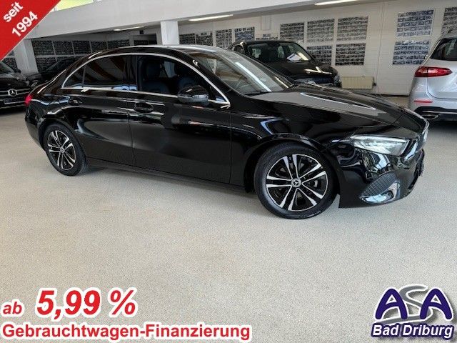 Mercedes-Benz A 180 Limousine+Distronic++Fahrassistenz-P.+Prem