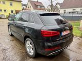Audi Q3 2.0 TFSI quattro S-Tronic S Line - Audi Q3: Schwarz