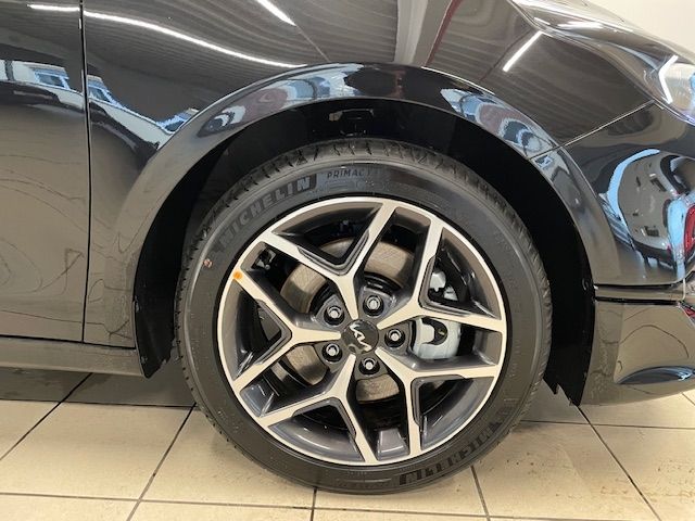Fahrzeugabbildung Kia Ceed Ultimate Edition Kamera SpurwechselASS Navi