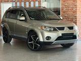 Mitsubishi Outlander 2.4-Allrad-Klima-7 Sitze-PDC-Tüv 07/28 - Mitsubishi: Gold