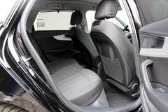 AUDI A4 Avant 40TDI quattro/ MATRIX/BUSINESS/AMBIENTE AUDI A4 Avant 40TDI quattro/ MATRIX/BUSINESS/AMBIENTE