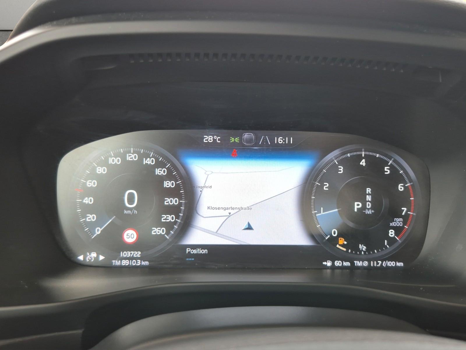 Volvo XC40 T5 R Design AWD Pano H&K Carplay