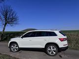 Skoda Kodiaq 2.0 TDI 360° PANO 190PS DSG 4x4 STYLE - Skoda Kodiaq: Von Privat