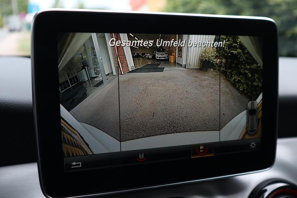 Mercedes-Benz CLA 45 AMG Shooting Brake