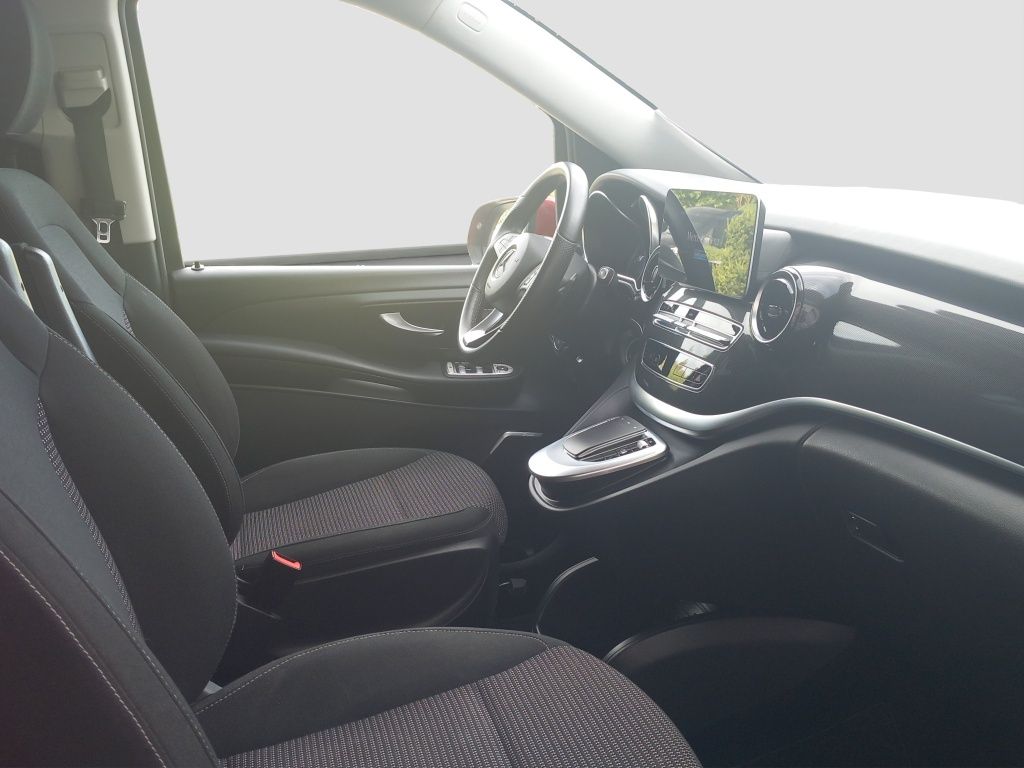 Fahrzeugabbildung Mercedes-Benz EQV 300 Lang 360*KeyLess*LED*PDC*SpurH*SpurW*AUT