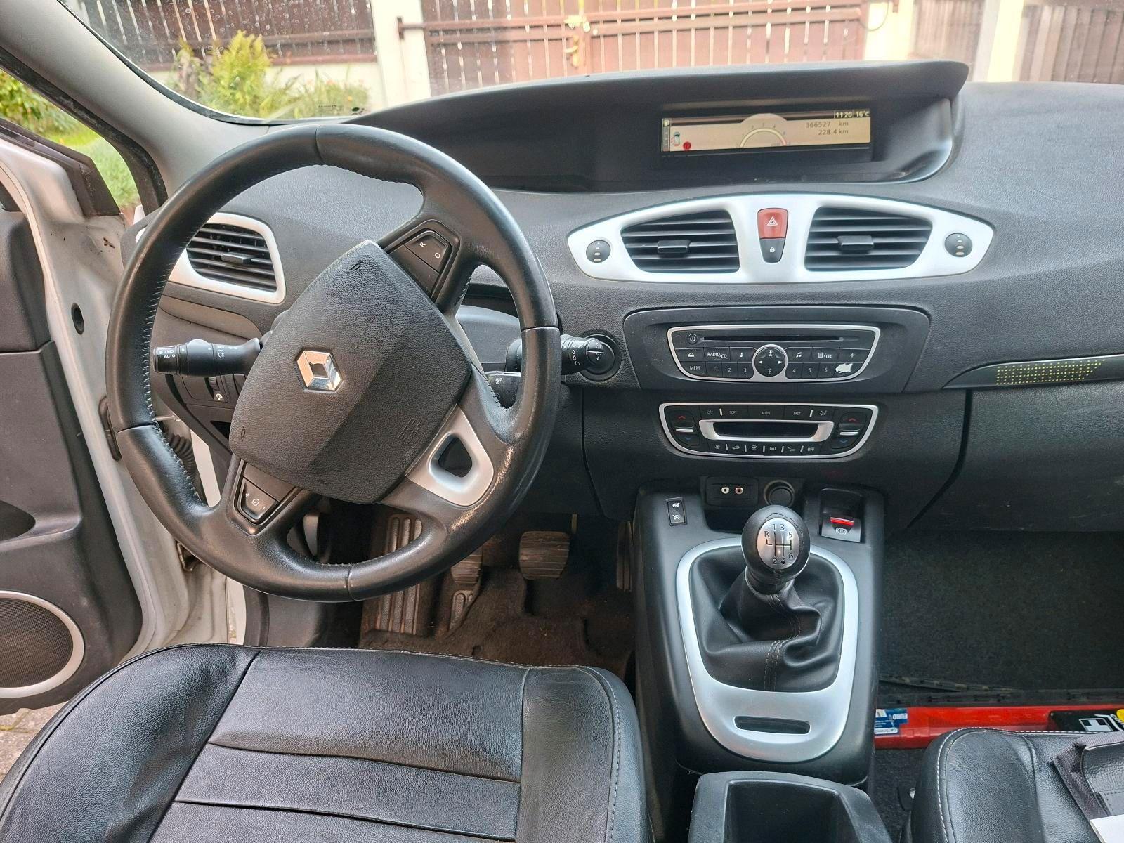 Renault Scenic 2009 — photo 14