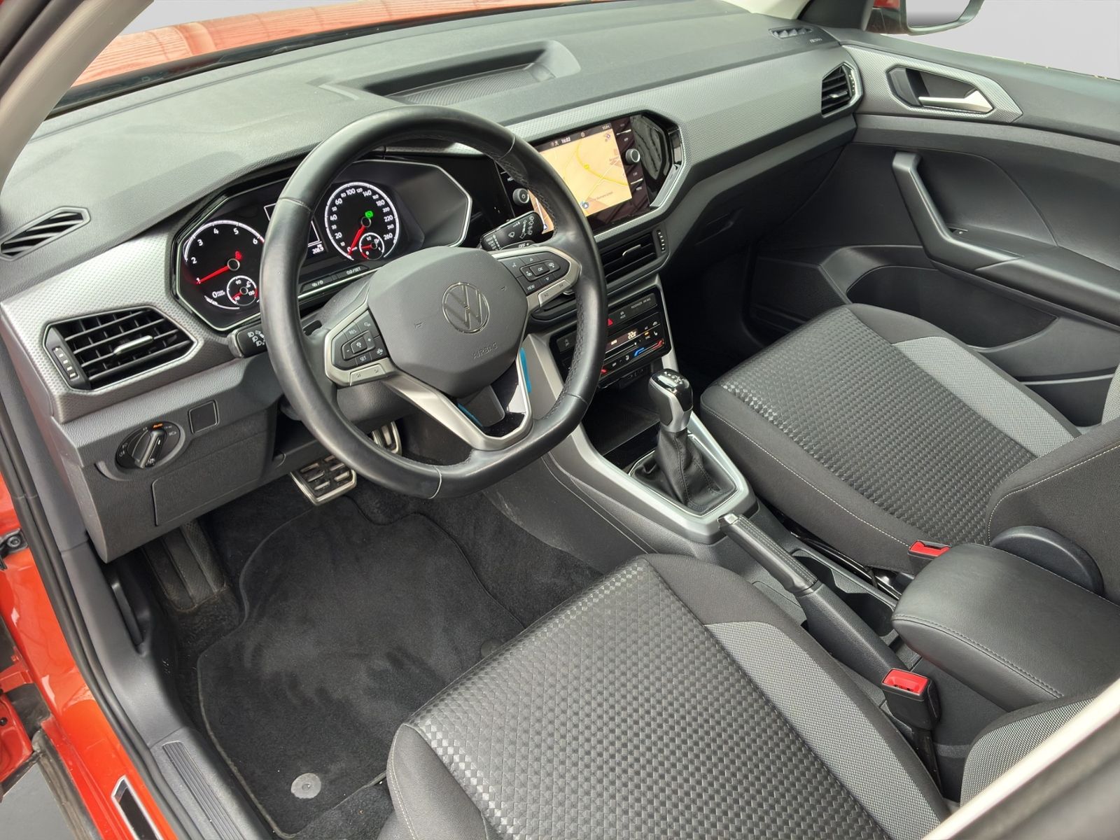 T-Cross 1.0 l TSI DSG "ACTIVE" *NAVI*LED*ACC*