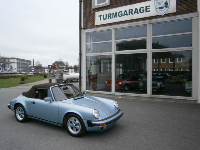 Porsche 911 3.2 Carrera Cabriolet