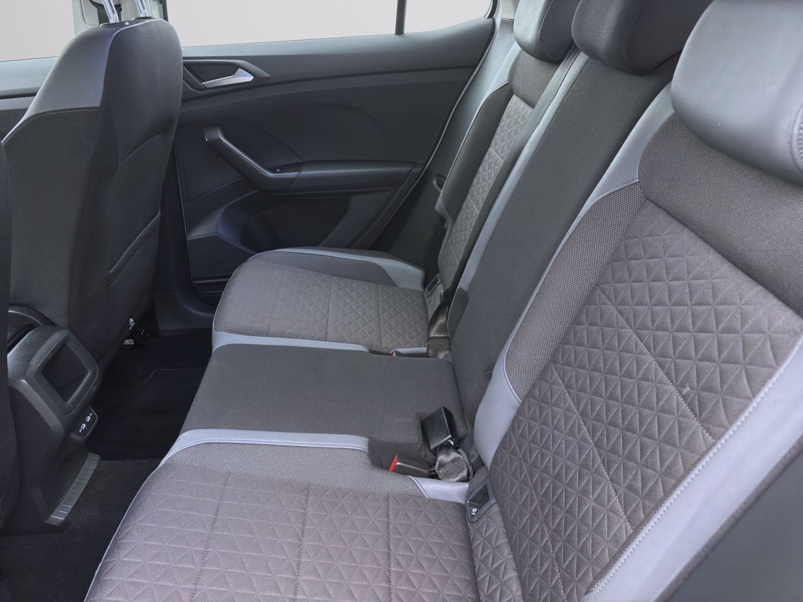 Volkswagen T-Cross - Bild 15