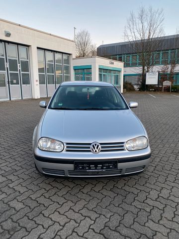 Volkswagen Golf 1.4 Edition aus 1 Hand TÜV Neu