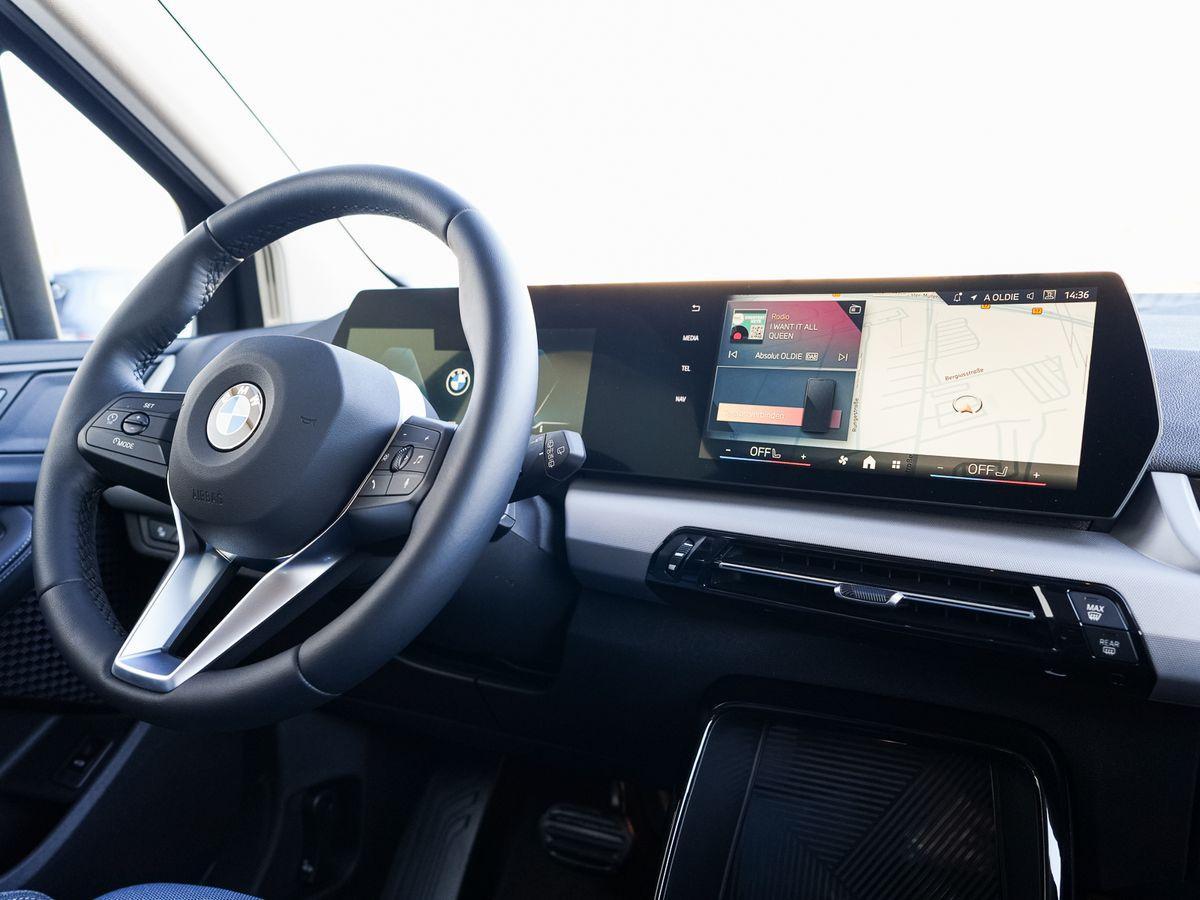 BMW Active 220d Active Tourer AHK PANO Sportsitze SoGlas, миниатюра 17