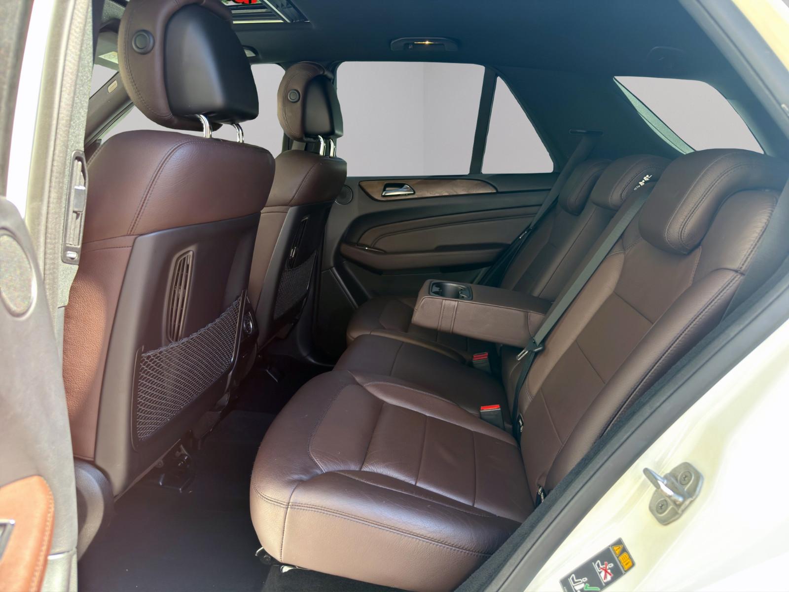 Mercedes-Benz ML 350CDI V6 4MATIC*Leder*Bi-Xenon*360°*Schieb.*
