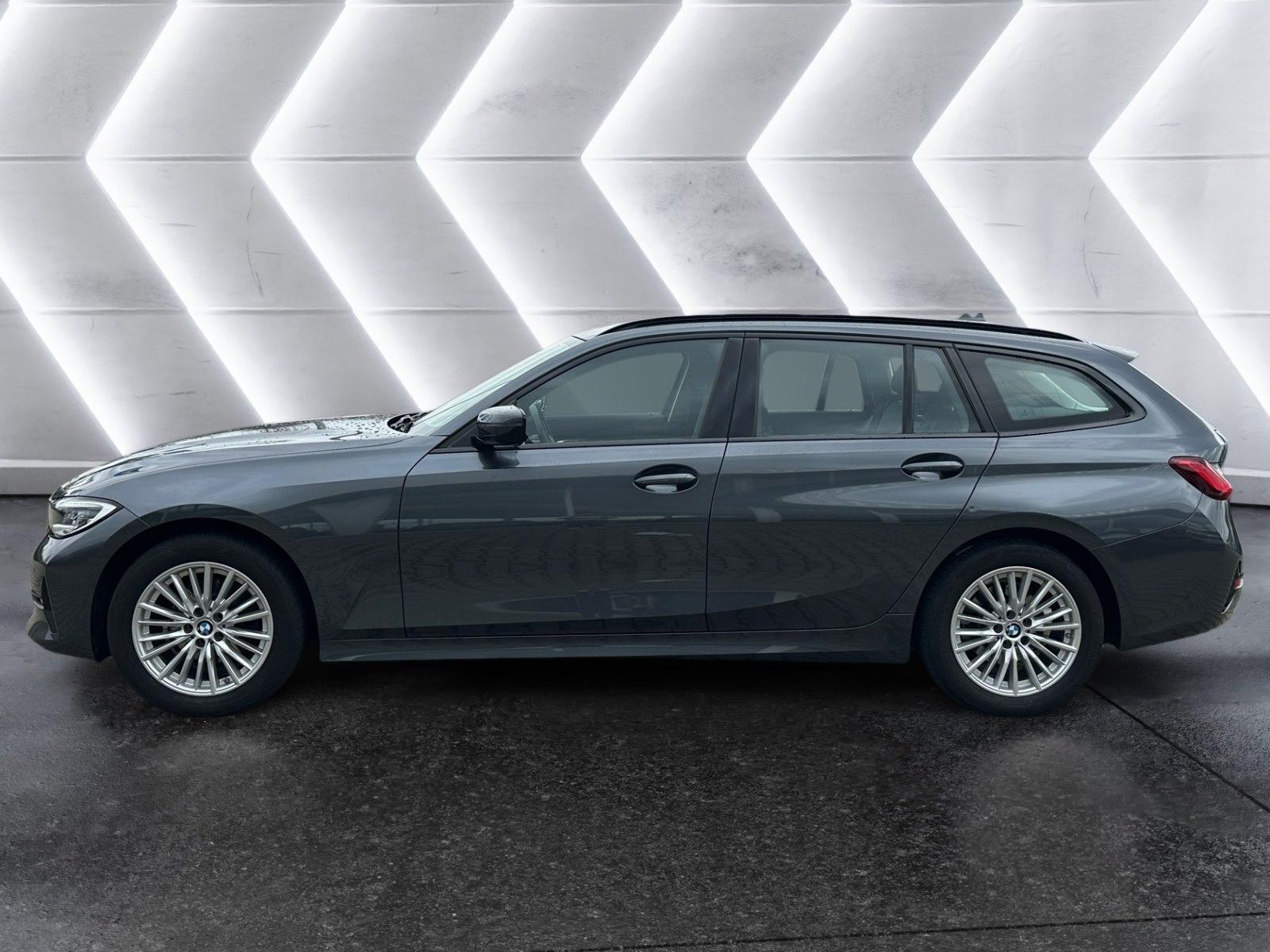 BMW 320d xDrive Touring (2019 - 20 Sport Line DAB