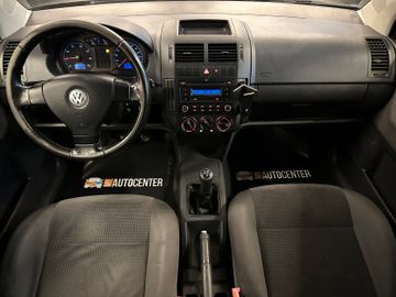 MYAUTOCENTER – Gebraucht- und Jahreswagen mit Werkstattservice in Pfaffenhofen Volkswagen Polo IV Comfortline *TÜV NEU*KLIMA*ELEKTR.FENSTE