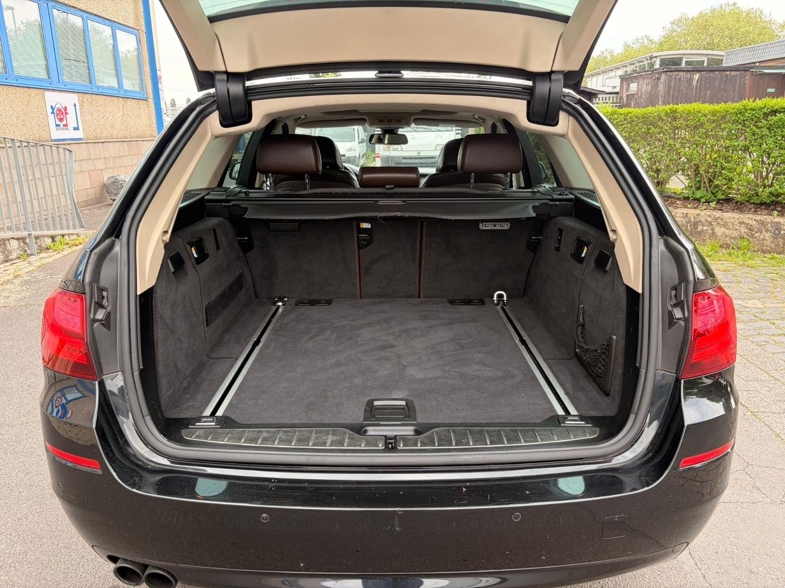 BMW 530D XDRIVE TOURING 258CH BVA - HAYON ÉLECTRIQUE - TOIT OUVRANT PANORAMIQUE