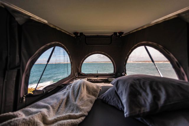 Crosscamp Toyota 2.0 Flex KLIMAAUTOMATIK XENON NAVI ALU