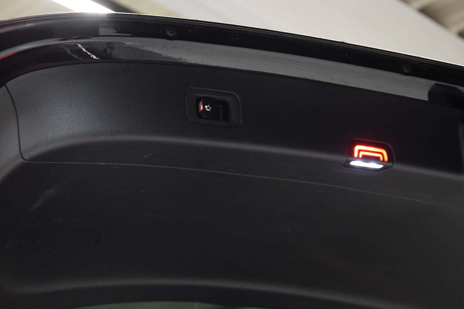 Fahrzeugabbildung Mercedes-Benz GLC 400 e 4Matic AMG Line Pano Distron. AHK 360°