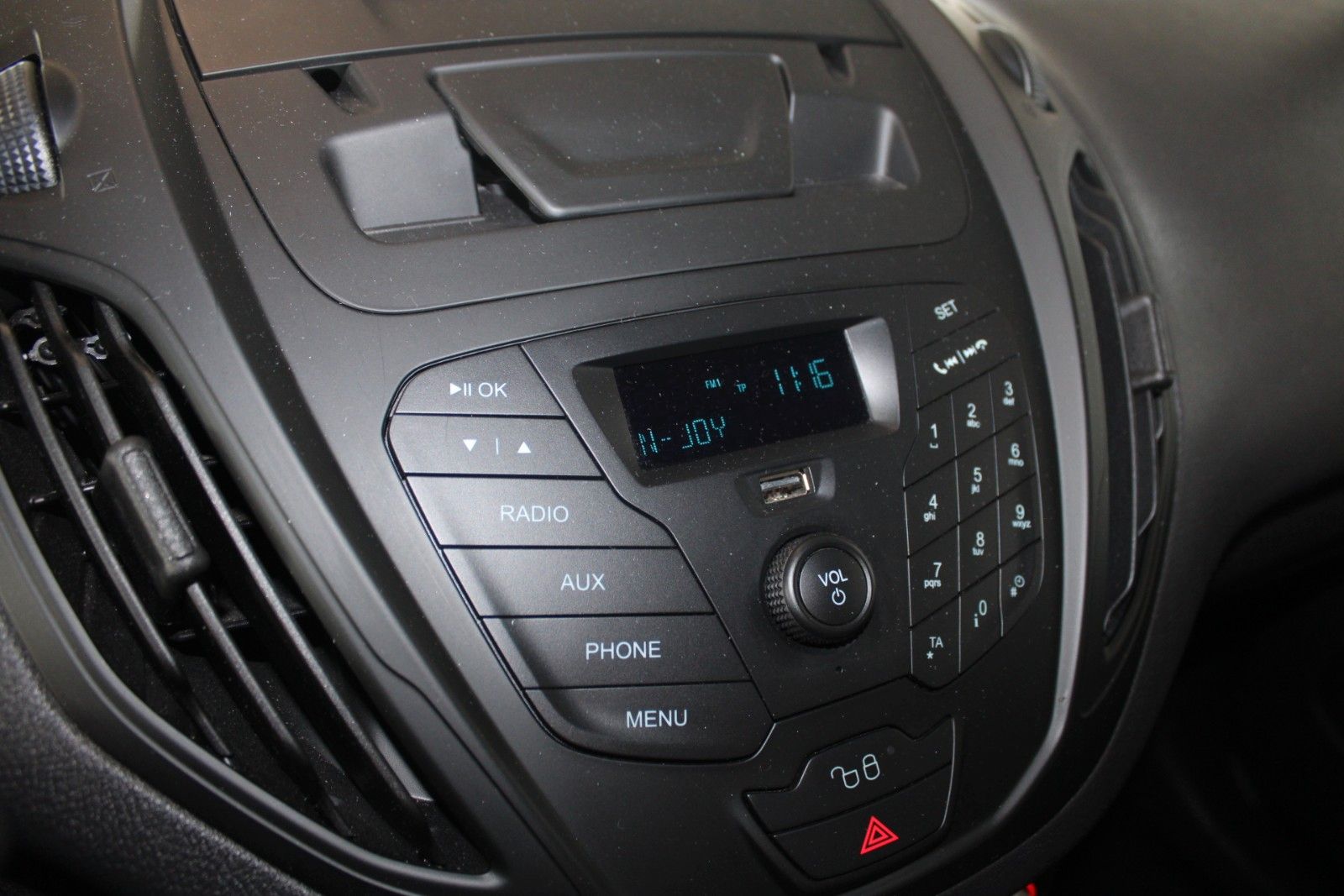 Fahrzeugabbildung Ford Tourneo Courier 1.5 TDCi Trend AHK KLIMA WinterP