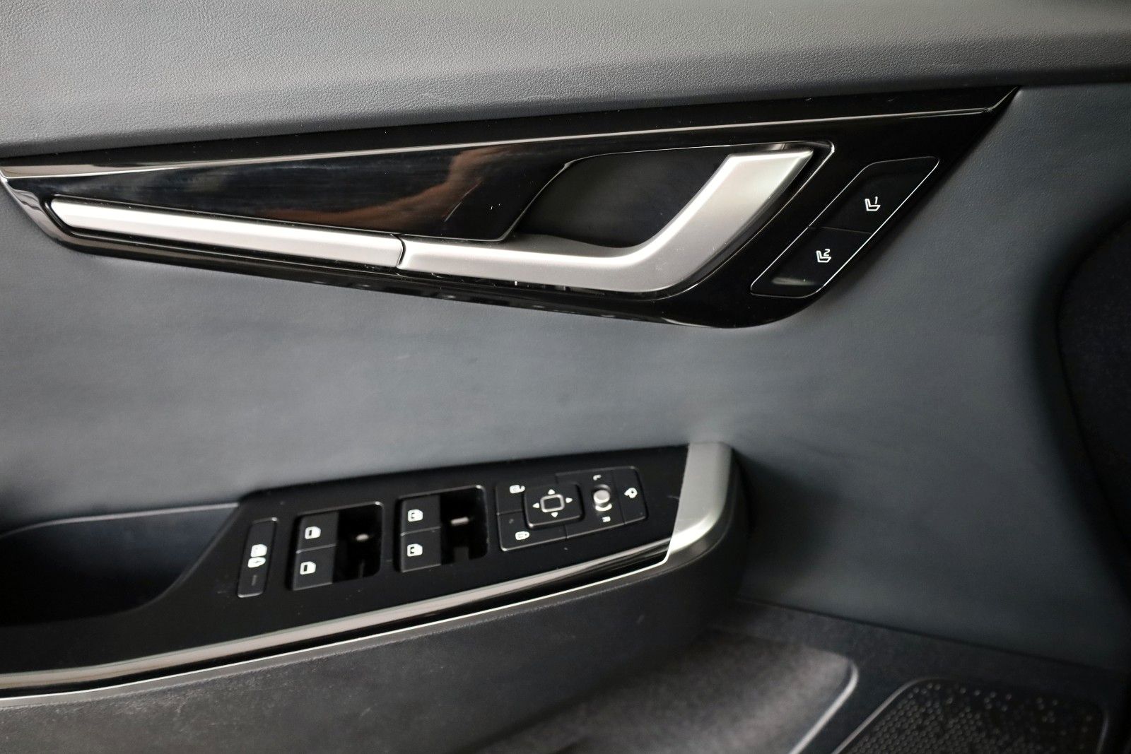 Fahrzeugabbildung Kia EV6 Business 77,4kWh, Leder,Wärmep.,LED,4xSH,ACC