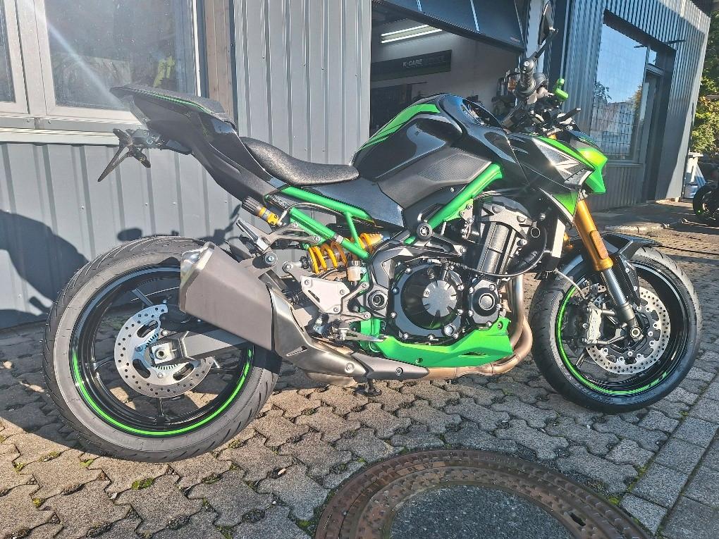 Kawasaki Z900SE
