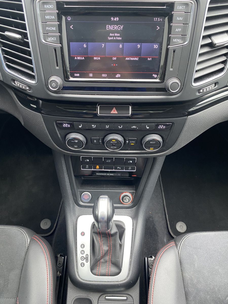 Fahrzeugabbildung SEAT Alhambra 2.0 TDI DSG FR-Line NAV+XEN+AHK+PANO+PP