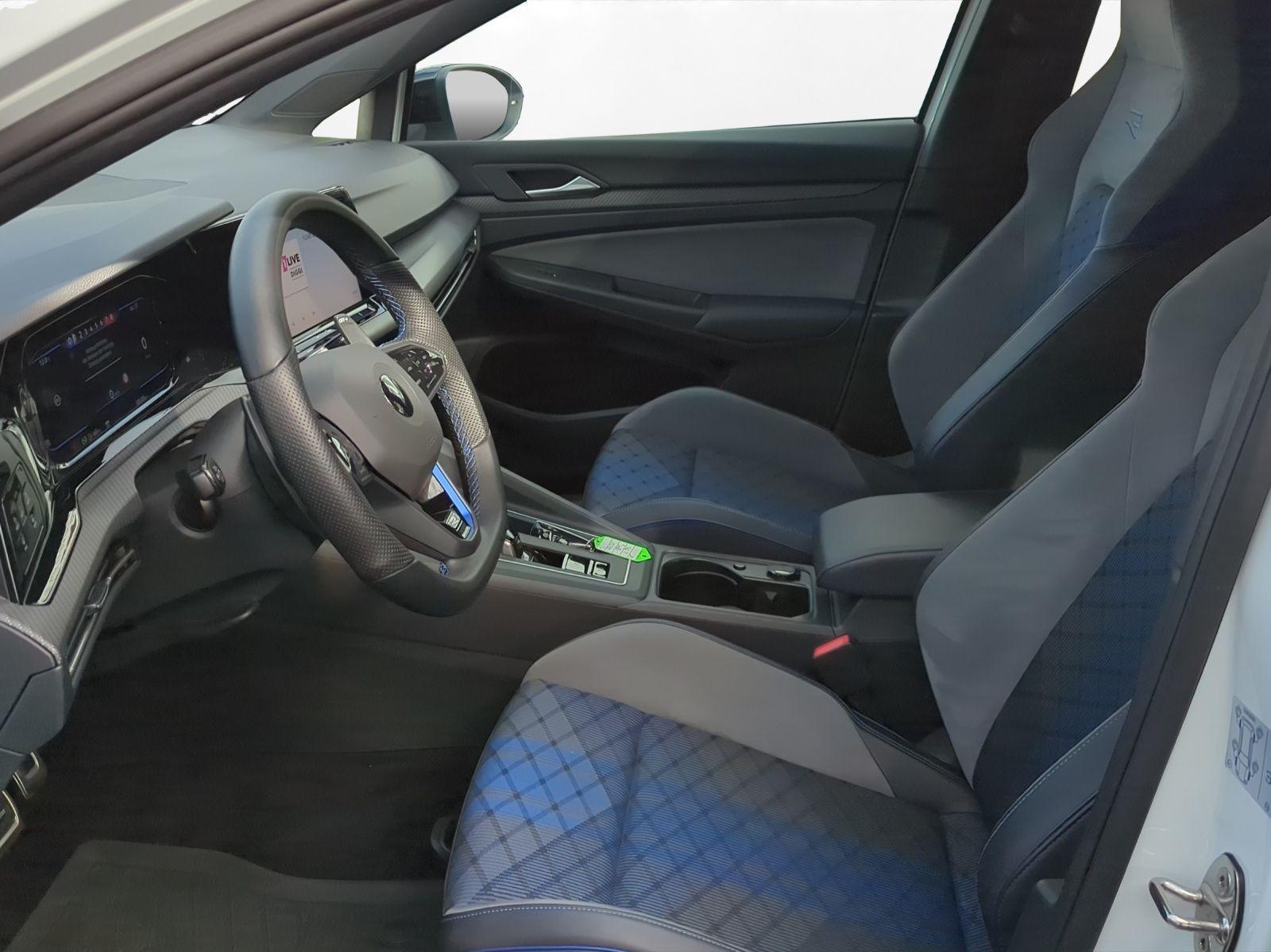 Volkswagen Golf VIII 2.0 TSI R 4Motion DCC Matrix Pano DSG