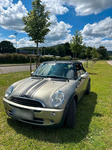 MINI ONE Cooper Sidewalk Cabrio