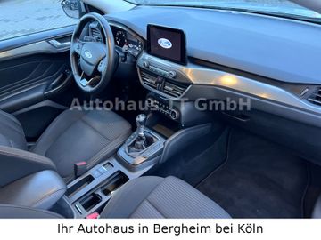 Ford Focus - 11