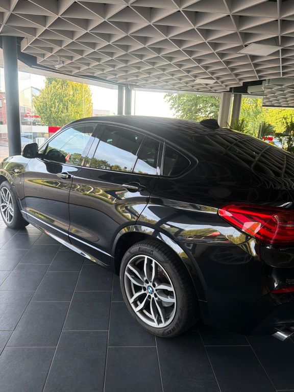 Image of BMW X4