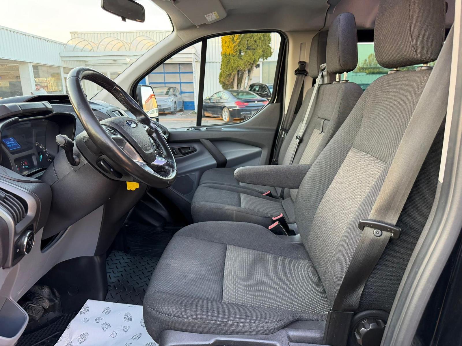 Ford Transit Custom Ambiente Behindertengerecht