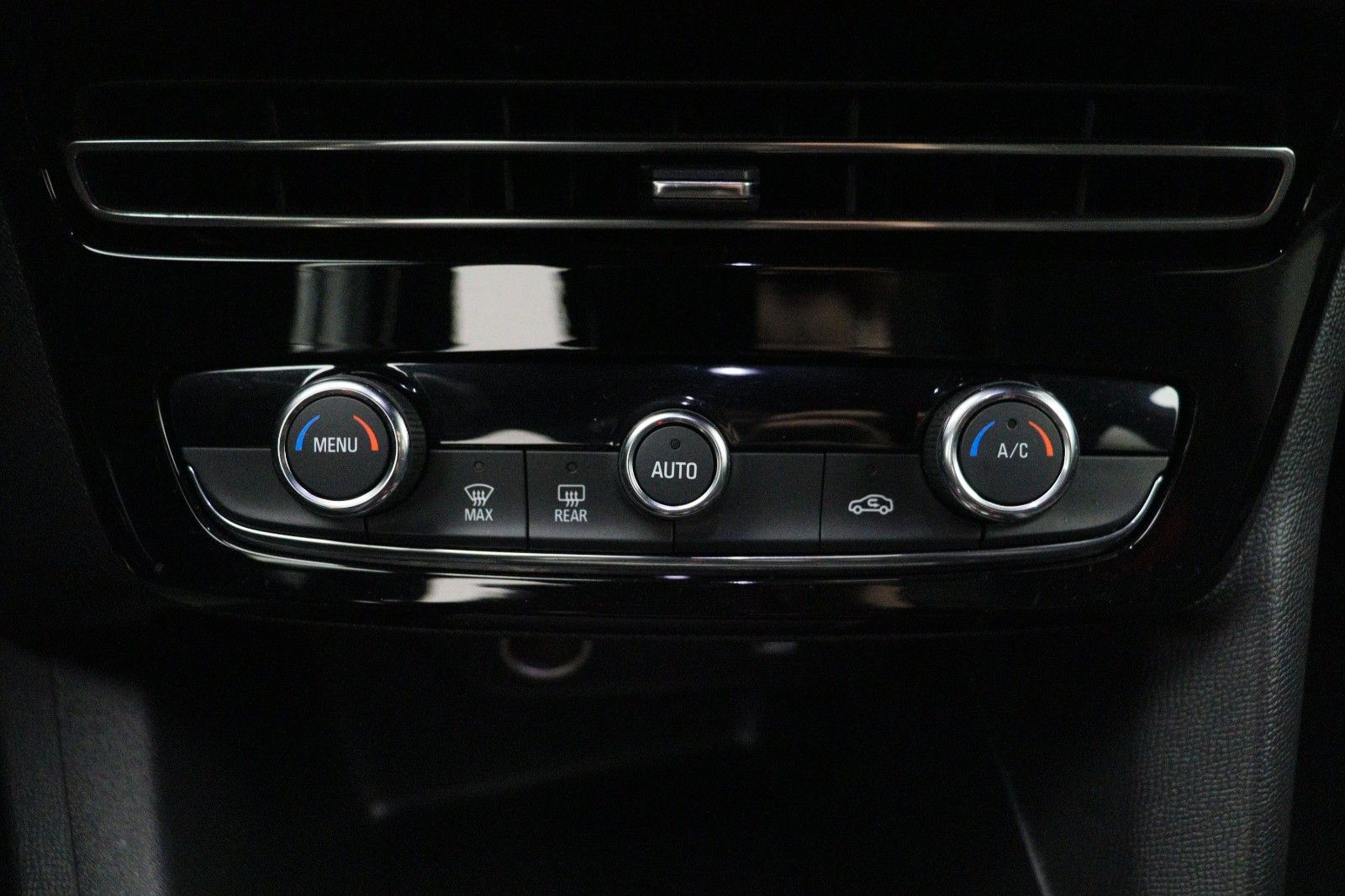 Fahrzeugabbildung Opel Mokka-e GS Line ACC LED KAMERA