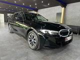 BMW 330 e xDrive /KAMERA /HEAD-UP /ACC/ FACELIFT/1HA - BMW Gebrauchtwagen in München