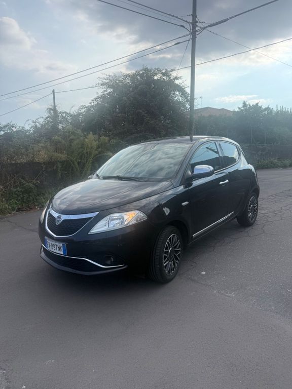 Image of Lancia Ypsilon