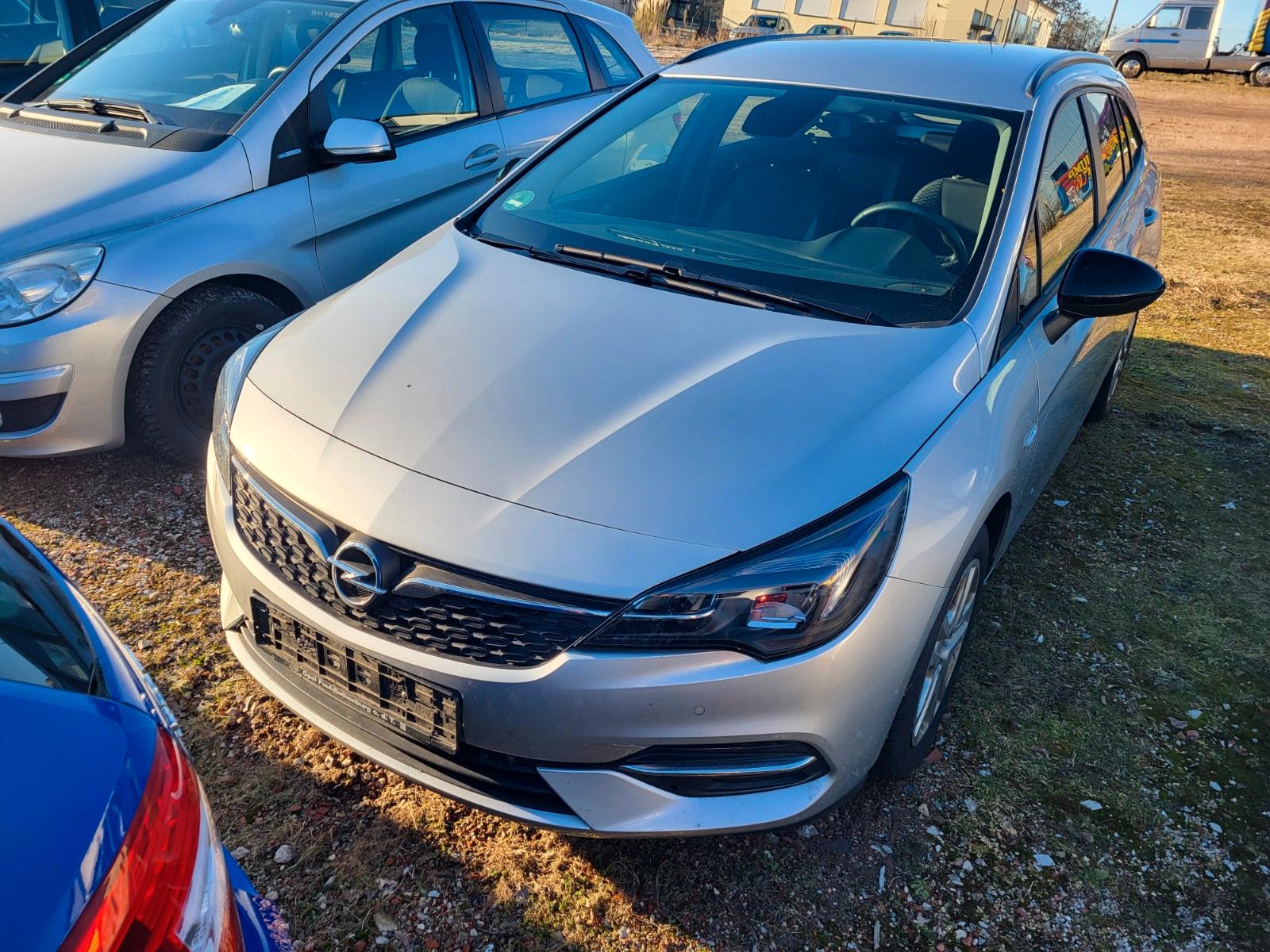 Opel Astra.1.5.CDTI. Sports Tourer. Kamera. NAVI. DSG