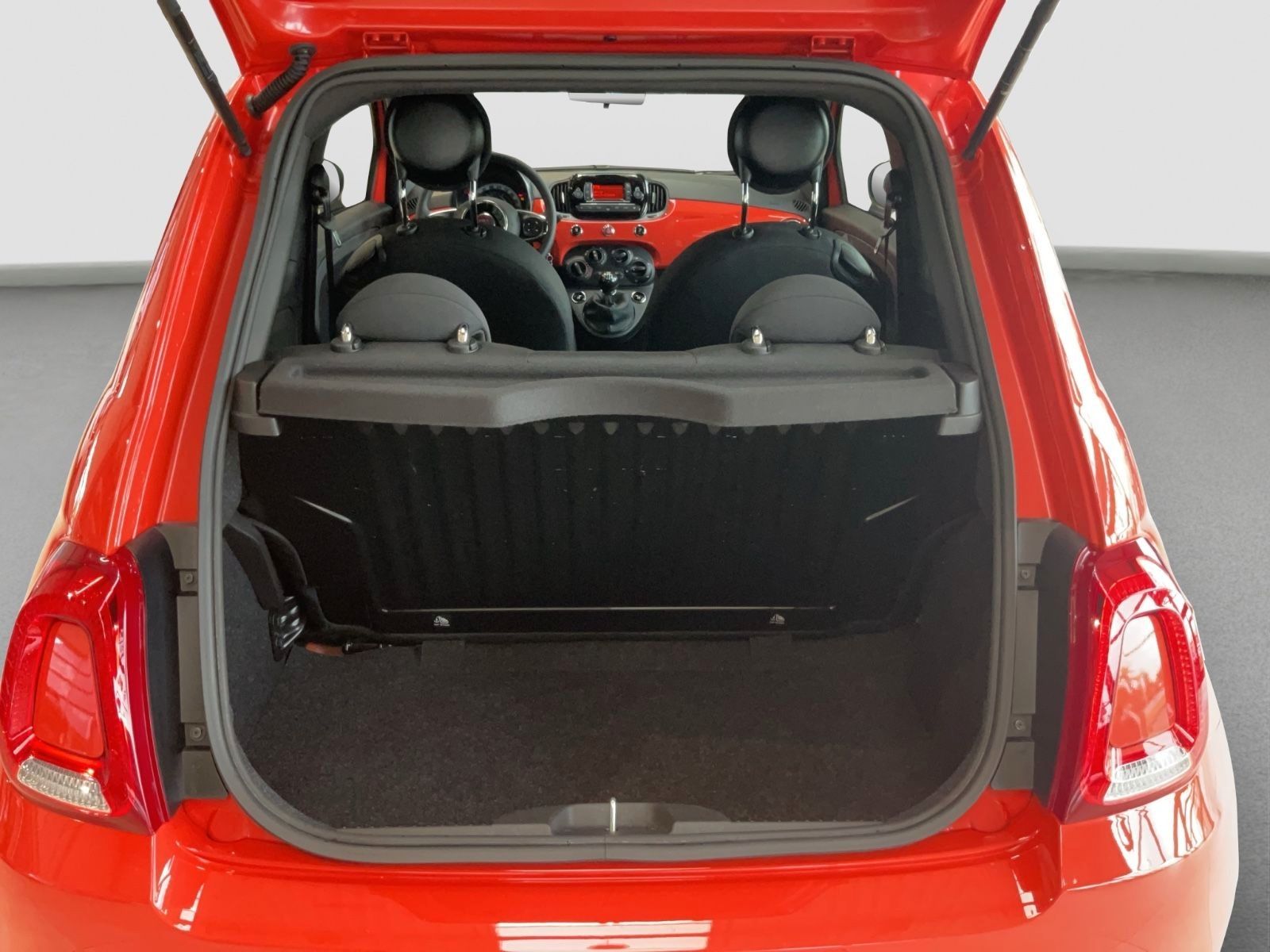 Fahrzeugabbildung Fiat 500 1.0 GSE Hybrid + Ganzjahresreifen