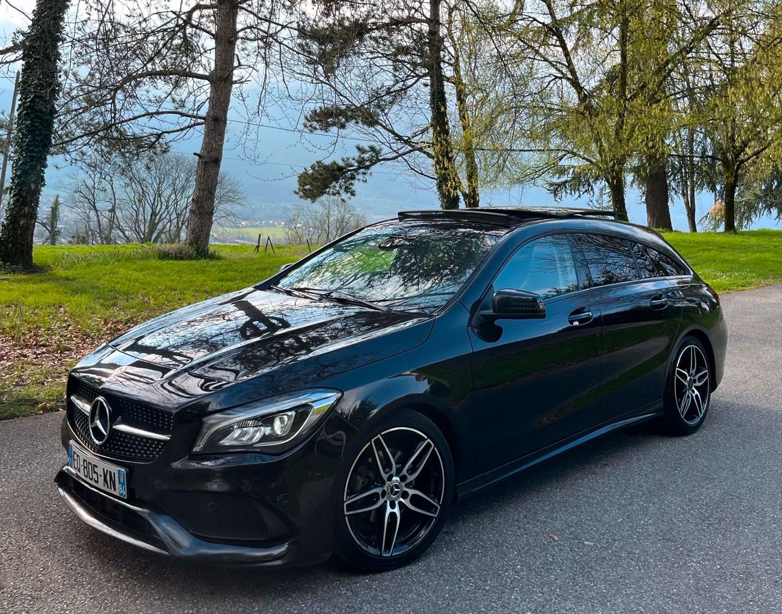 MERCEDES-BENZ 2017 Mercedez CLA 200