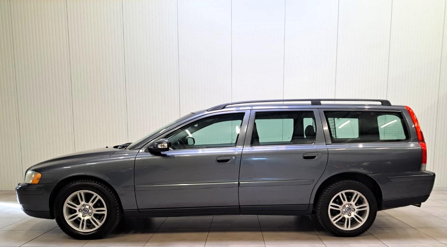 Volvo V70 2006 — photo 9