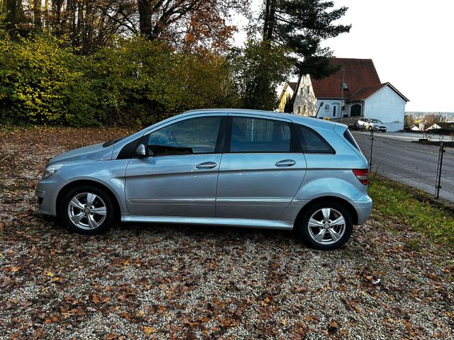 Mercedes-Benz B 200 CDI -