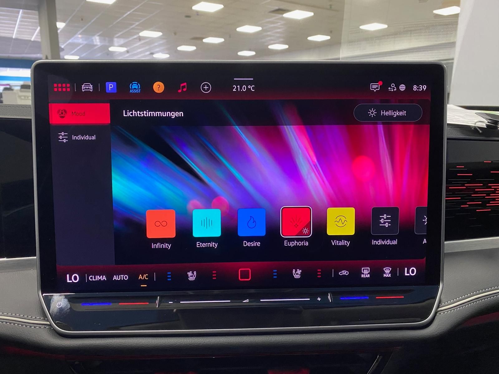 Fahrzeugabbildung Volkswagen PASSAT 2.0 TDI 110 kW Elegance+MATRIX+AHK+360RFK