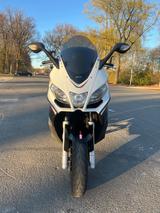 Aprilia SRV 850 - APRILIA ROLLER