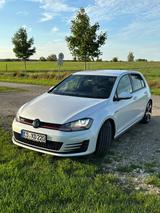 Volkswagen Golf 2.0 TSI GTI DSG BMT  220 PS *SH gepflegt* - Volkswagen Golf: Ps