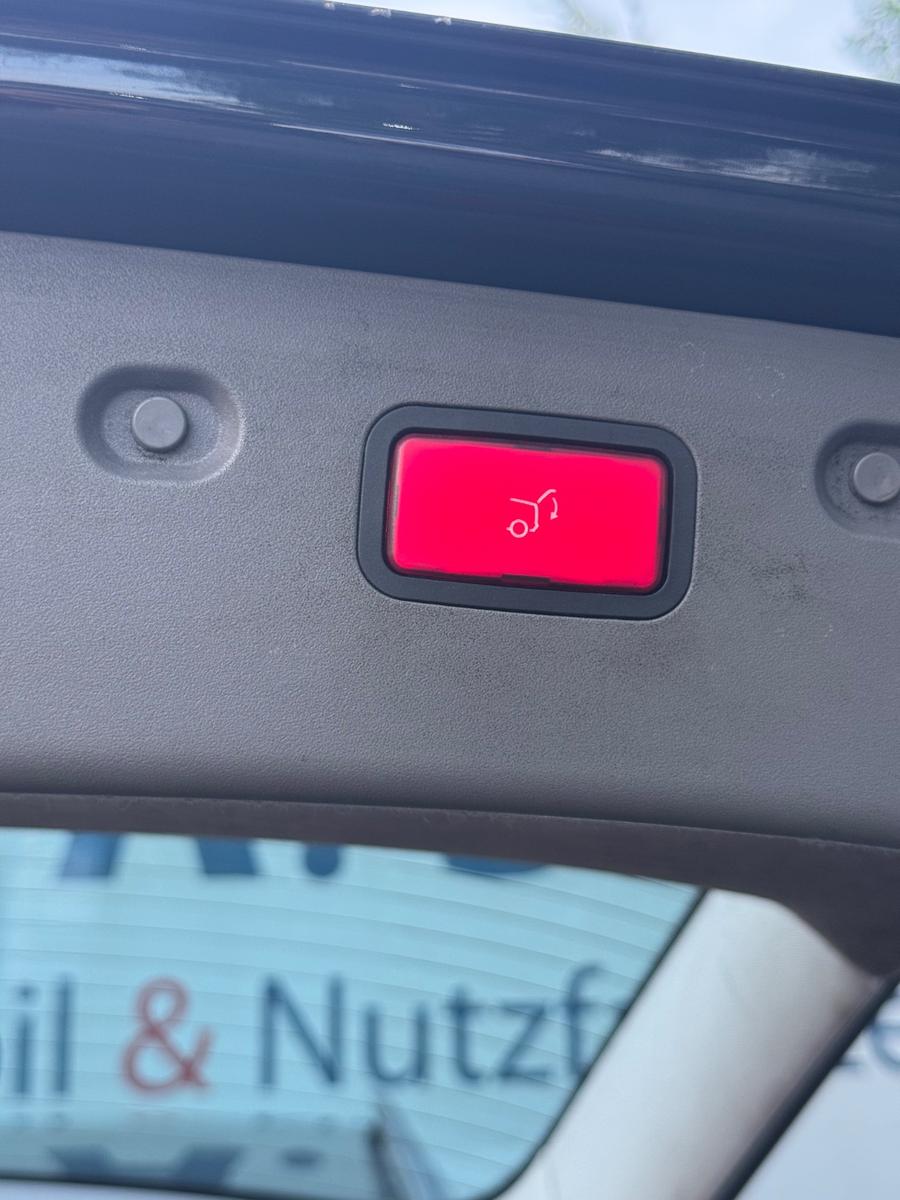 Mercedes-Benz E280 2008 — photo 25