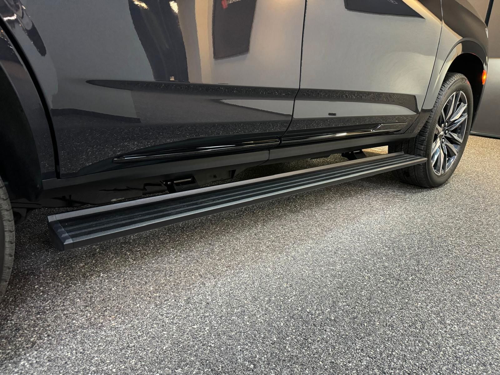 Fahrzeugabbildung Cadillac ESCALADE SPORT-PLATINUM 6.2 V8 -NIGHT VI.-LPG